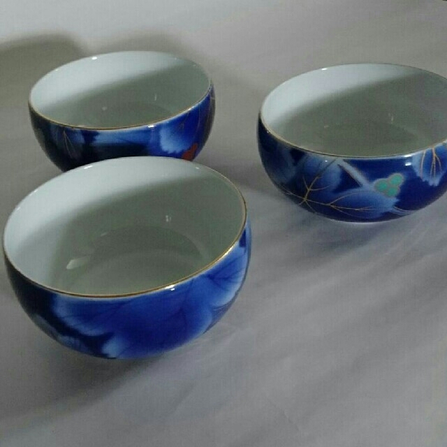 深川製磁 瑠璃葡萄 蓋つき湯呑み 3客の通販 by 1208ta's shop|ラクマ