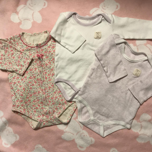 トイザらス(トイザラス)の美品✨長袖ロンパース♡3枚セット♡70 キッズ/ベビー/マタニティのベビー服(~85cm)(ロンパース)の商品写真