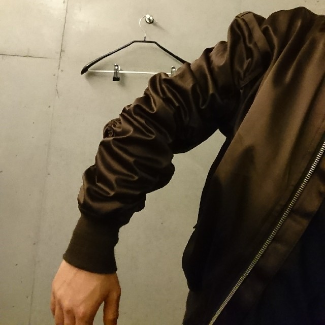 FEAR OF GOD(フィアオブゴッド)の∞様専用represent エッセンシャルボンバーjkt メンズのジャケット/アウター(ブルゾン)の商品写真