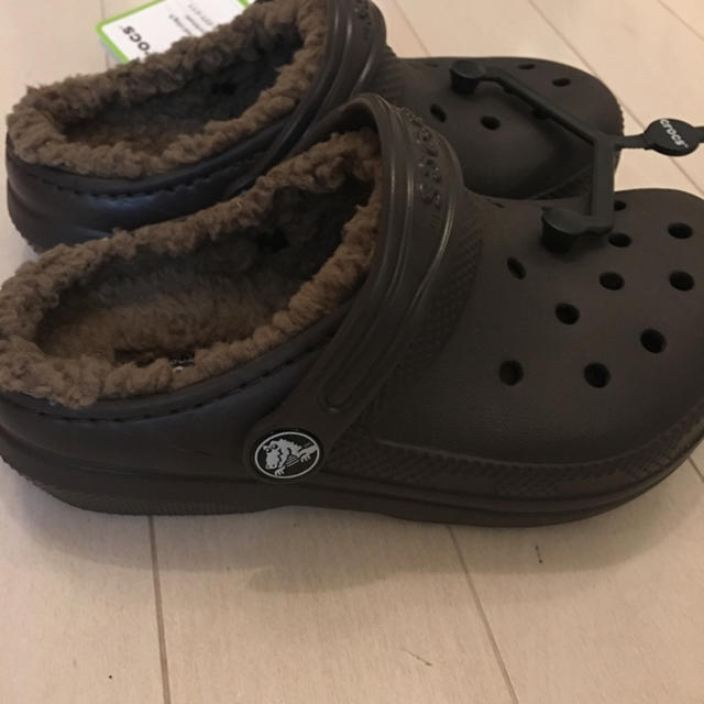 crocs(クロックス)のリコ様専用。クロックス 18センチ 新品 キッズ/ベビー/マタニティのキッズ靴/シューズ(15cm~)(サンダル)の商品写真