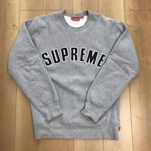 Supreme(シュプリーム)のsupreme アーチロゴ クルーネック  メンズのトップス(スウェット)の商品写真