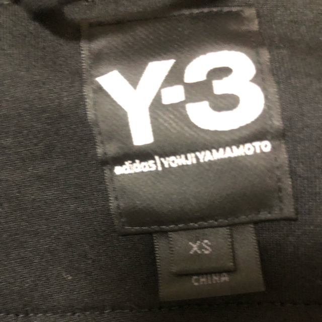 Y-3ビックロゴシルエットパーカー 3