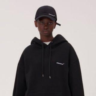 メゾンキツネ(MAISON KITSUNE')のオンライン完売 ラスト一点 Ader error ブラック パーカー(パーカー)