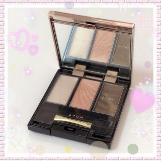 エイボン(AVON)のエイボン ☆ 新品 ☆ FMG クリーム & シャイン アイシャドウ(アイシャドウ)