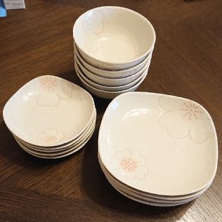 ニトリ(ニトリ)のお茶碗 & お皿 ５客セット(食器)