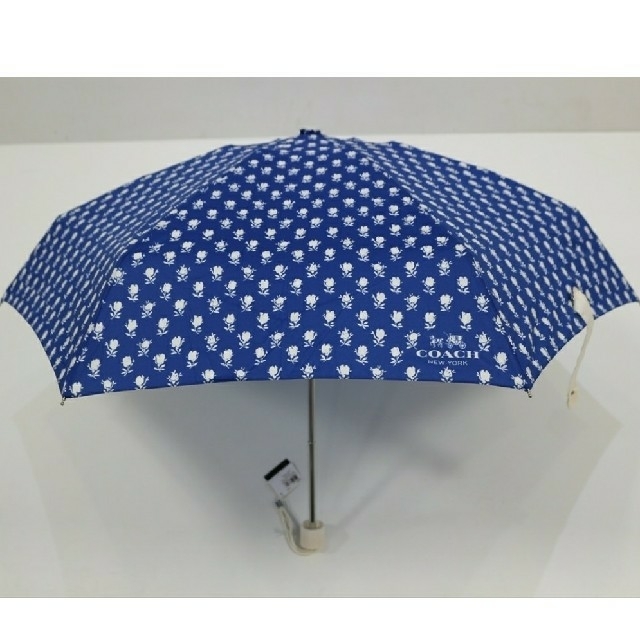 COACH(コーチ)のナオミ 様 専用箱 コーチ 折り畳み傘 ・未使用 レディースのファッション小物(傘)の商品写真