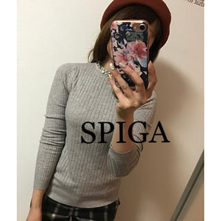 スピーガ(SPIGA)の☆SPIGA☆スピーガ  パールビジュー付きボトルネックリブカットソー(カットソー(長袖/七分))