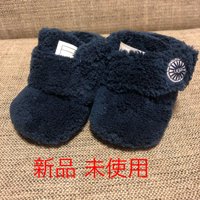 UGG(アグ)の【未使用 新品】UGG アグ オーストラリア ベビー シューズ キッズ/ベビー/マタニティのベビー靴/シューズ(~14cm)(スニーカー)の商品写真