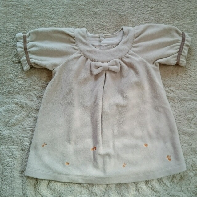 BeBe(ベベ)のbebe フリースワンピース キッズ/ベビー/マタニティのキッズ服女の子用(90cm~)(その他)の商品写真