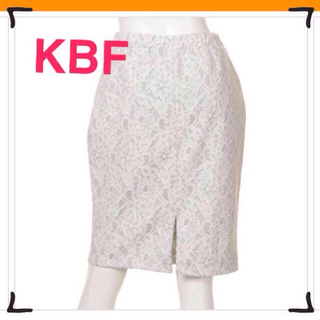 ケービーエフ(KBF)のKBFレーススカート(ひざ丈スカート)
