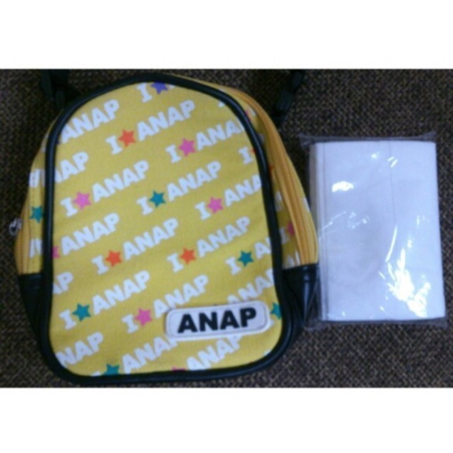 ANAP Kids(アナップキッズ)のANAP 子ども用ポシェット キッズ/ベビー/マタニティのこども用バッグ(その他)の商品写真