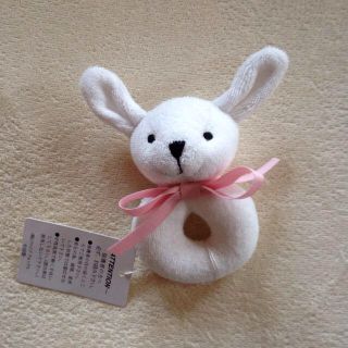 コムサイズム(COMME CA ISM)の新品！うさちゃんラトル(その他)