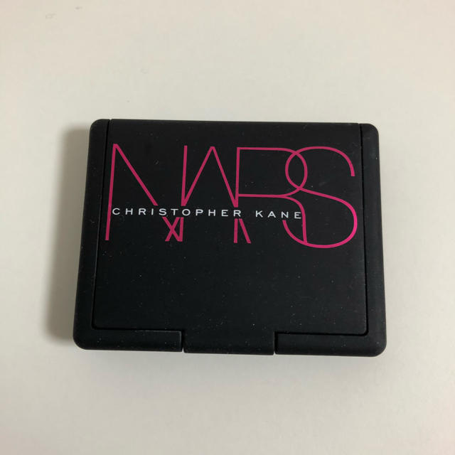 NARS(ナーズ)のNARS×CHRISTOPHER KANE ブラッシュ コスメ/美容のベースメイク/化粧品(チーク)の商品写真