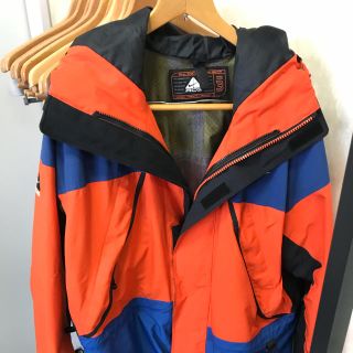 ナイキ(NIKE)の中古 NIKE 90's マウンテンパーカー？ L オレンジ×ブルー (マウンテンパーカー)