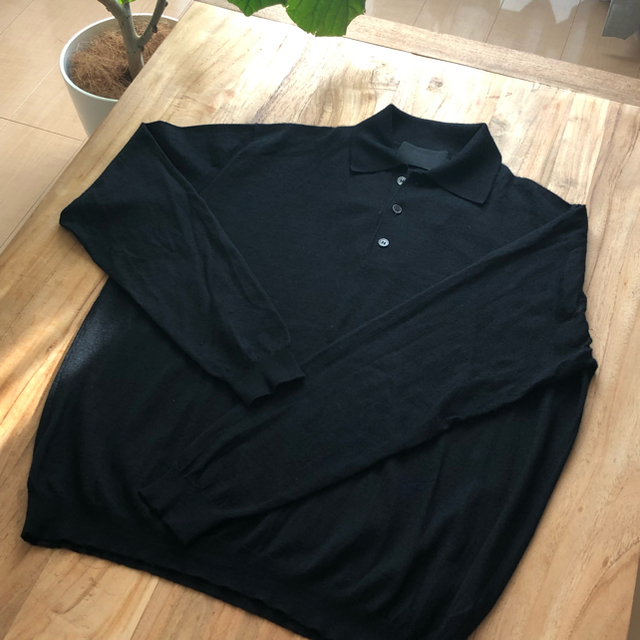 PRADA(プラダ)のプラダ・カシミア×シルクの長袖ポロニット（L）黒 メンズのトップス(ポロシャツ)の商品写真