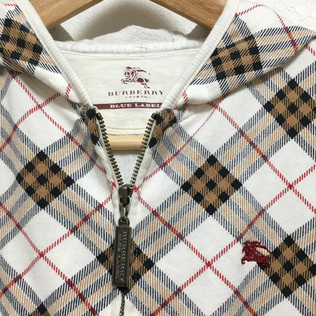 BURBERRY(バーバリー)のバーバリーブルーレーベル パーカー レディースのトップス(パーカー)の商品写真