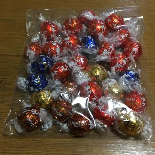 リンツ(Lindt)のLINDT LINDOR リンツ リンドール アソート30個 (菓子/デザート)