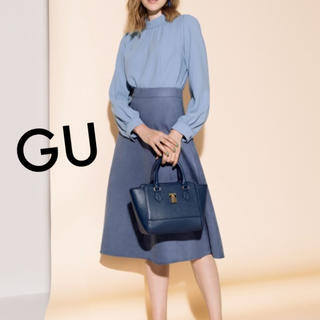 ジーユー(GU)の新品 GU ♡ スエード  フレアスカート(ひざ丈スカート)