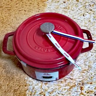 ストウブ(STAUB)のストウブココット[生涯保証付]新品未使用18cm(鍋/フライパン)