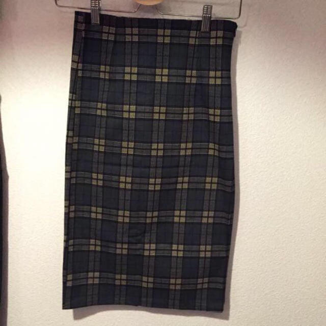 dholic(ディーホリック)のチェックペンシルスカート レディースのスカート(ひざ丈スカート)の商品写真