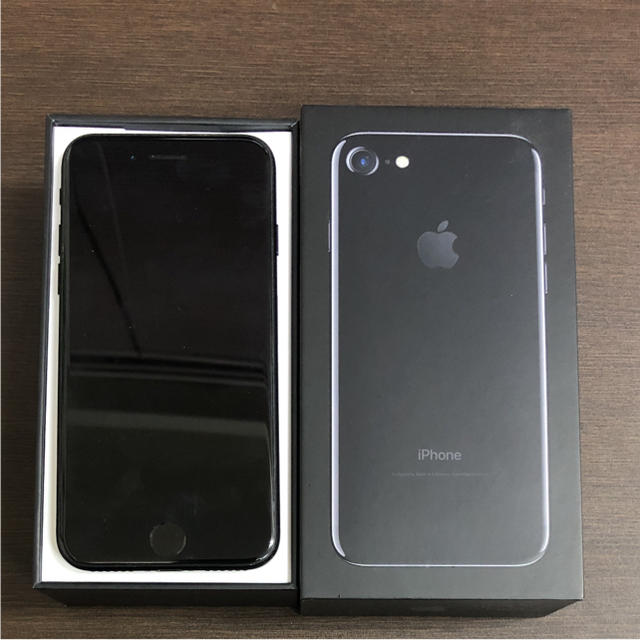 iPhone 7 Jet Black 128 GB Softbank