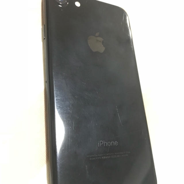 Apple(アップル)のiPhone7 128GB シムフリー ブラック スマホ/家電/カメラのスマートフォン/携帯電話(スマートフォン本体)の商品写真