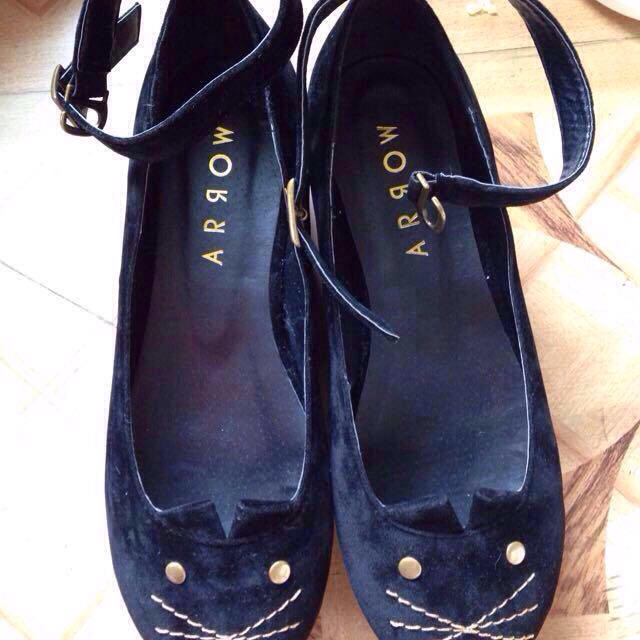 ARROW(アロー)の黒 ウェッジソール レディースの靴/シューズ(ハイヒール/パンプス)の商品写真