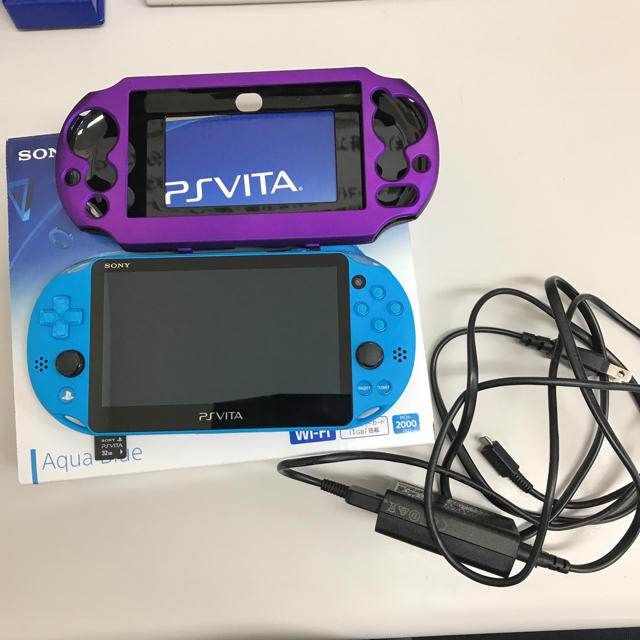 PlayStation Vita(プレイステーションヴィータ)のフレッシュ様専用 エンタメ/ホビーのゲームソフト/ゲーム機本体(携帯用ゲーム機本体)の商品写真