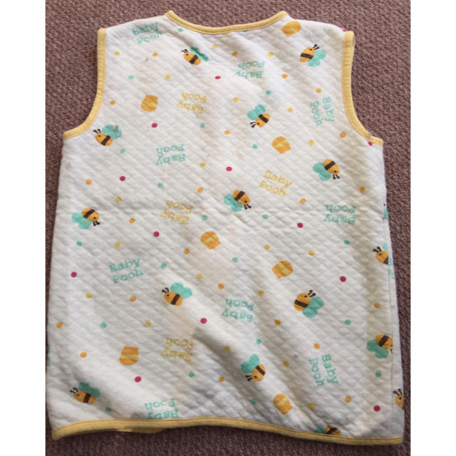 アカチャンホンポ(アカチャンホンポ)のベイビープー スリーパー 新生児から プーさん 綿100％ キッズ/ベビー/マタニティのベビー服(~85cm)(パジャマ)の商品写真