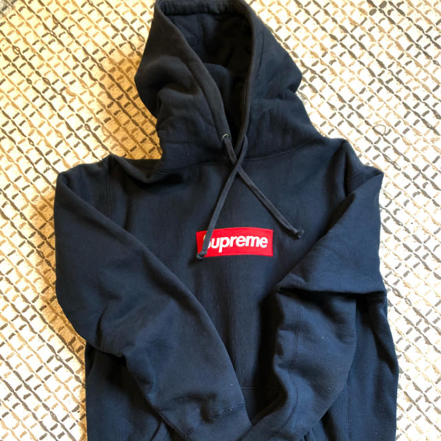 ふるさと割】 Box Supreme - Supreme Logo Mサイズ Hooded パーカー ...