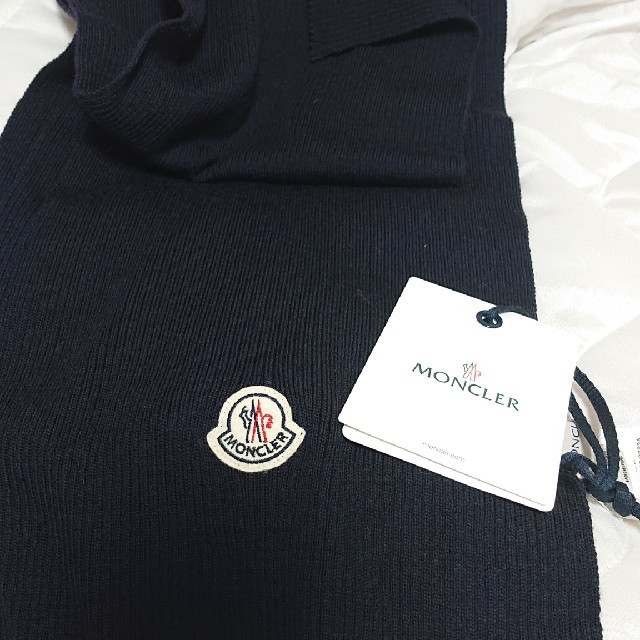 【 新品未使用】MONCLER マフラー