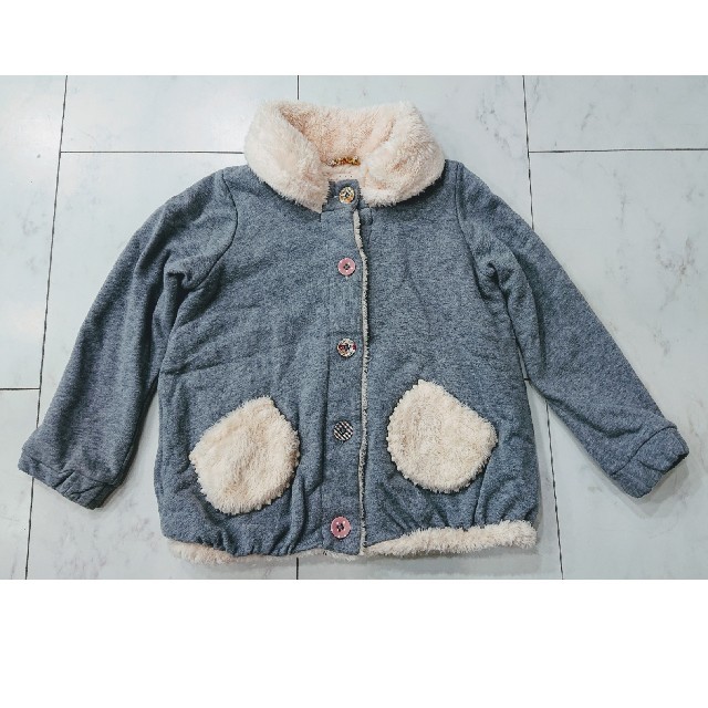 Branshes(ブランシェス)のブランシェス 130 アウター キッズ/ベビー/マタニティのキッズ服女の子用(90cm~)(ジャケット/上着)の商品写真