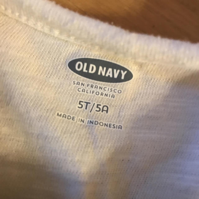 Old Navy(オールドネイビー)の長袖テイシャツ キッズ/ベビー/マタニティのキッズ服女の子用(90cm~)(Tシャツ/カットソー)の商品写真