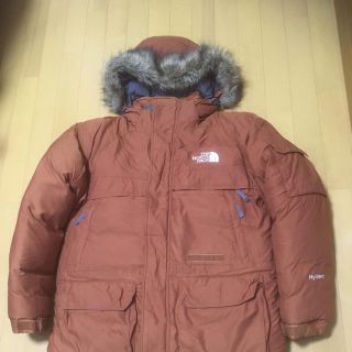 ザノースフェイス(THE NORTH FACE)のノースフェイス。マクマード。M。アースカラー。値下げ。(ダウンジャケット)