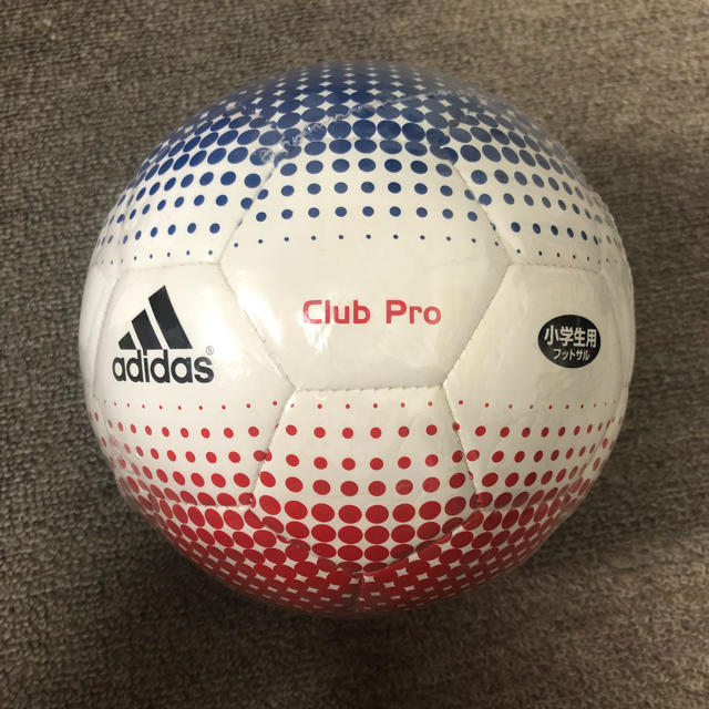 adidas(アディダス)のフットサルボール 小学生用 adidas club pro スポーツ/アウトドアのサッカー/フットサル(ボール)の商品写真