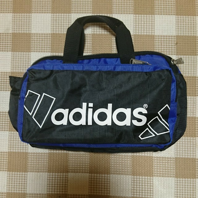 adidas(アディダス)のれんたま様専用 キッズ/ベビー/マタニティのこども用バッグ(シューズバッグ)の商品写真