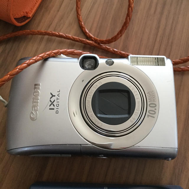 Canon(キヤノン)のキャノンIXY820IS セット スマホ/家電/カメラのカメラ(コンパクトデジタルカメラ)の商品写真