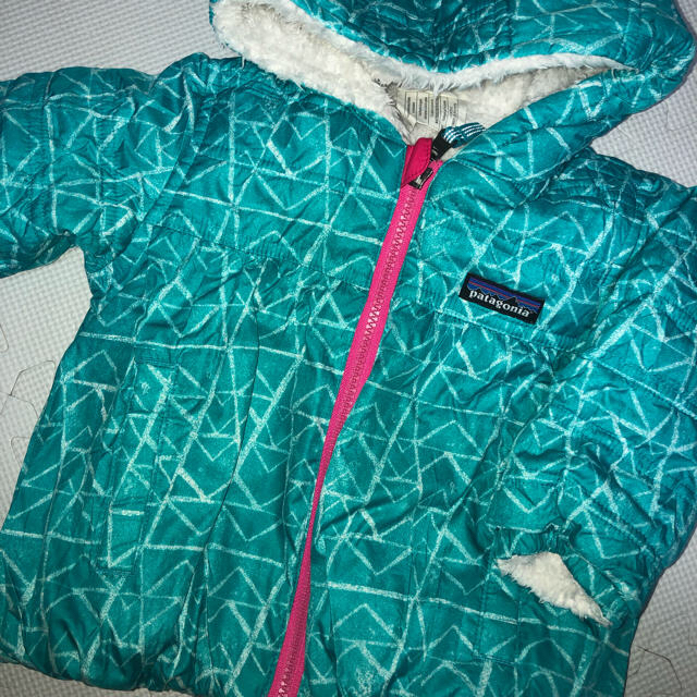 patagonia(パタゴニア)のPatagonia 80~90 アウター キッズ/ベビー/マタニティのキッズ服女の子用(90cm~)(ジャケット/上着)の商品写真