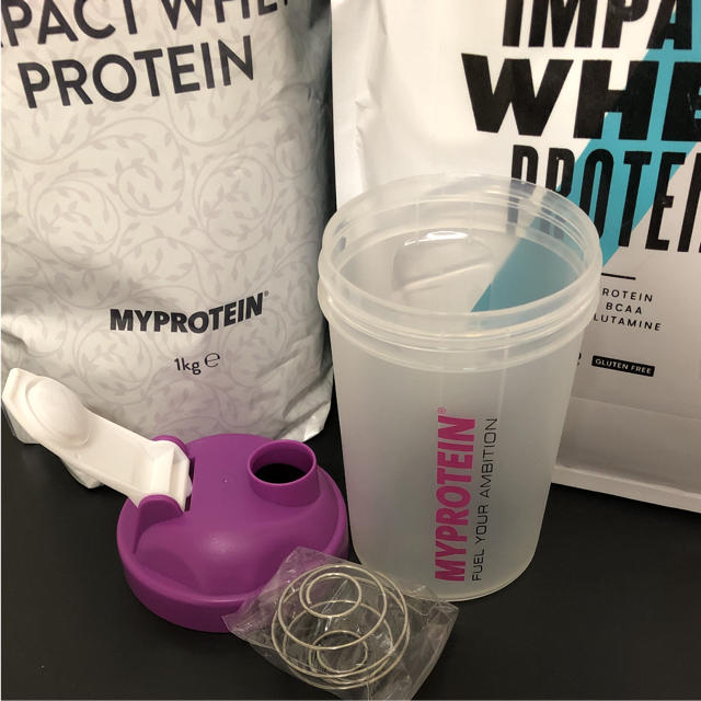 MYPROTEIN(マイプロテイン)のマイプロテイン  ホエイ 1kg×2 シェイカー付き 食品/飲料/酒の健康食品(プロテイン)の商品写真