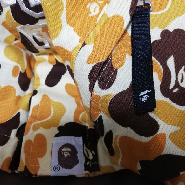 A BATHING APE 猿迷彩ジャケット イエロー(サイズXL ) A BATHING APE 猿迷彩ジャケット イエロー(サイズXL )