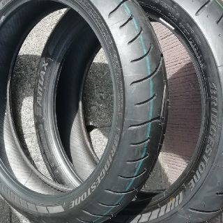 ブリヂストン(BRIDGESTONE)のバトラックス　T30 160/60ZR17 120/70ZR17 前後セット(パーツ)