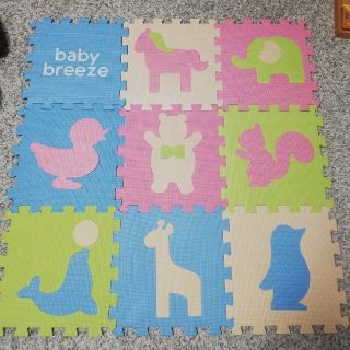 ブリーズ(BREEZE)の【BREEZE】ベビー　ジョイントマット　9枚入り(フロアマット)