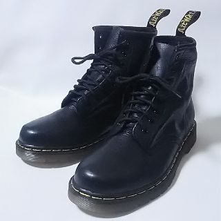 ドクターマーチン(Dr.Martens)の
専用。イングランド製!ドクターマーチン8ホールブーツ人気王道黒美品！


(ブーツ)