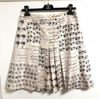 シャネル(CHANEL)の超美品♦️CHANEL マドモアゼルプリント プリーツスカート シルク シャネル(ひざ丈スカート)