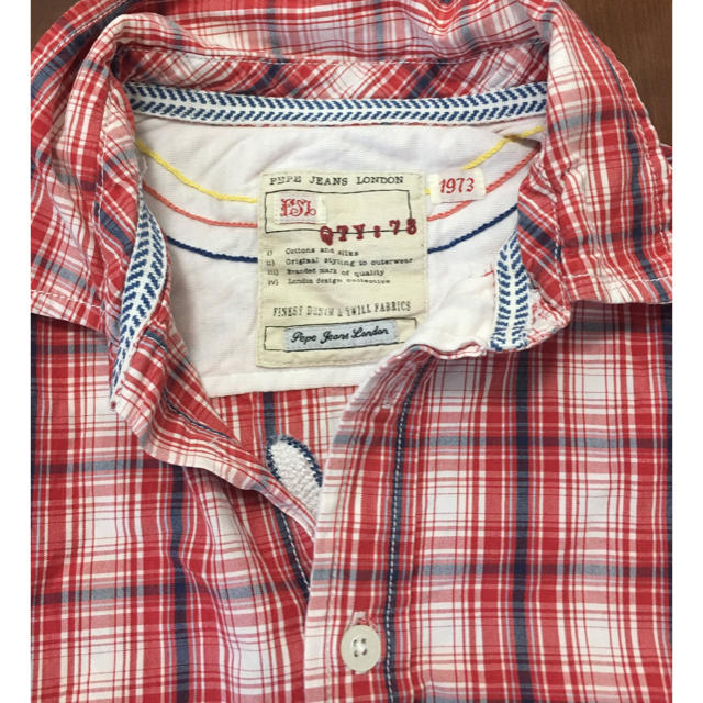 Pepe Jeans(ペペジーンズ)のPEPE JEANS LONDON ジュニア半袖チェックシャツ 1973刺繍 キッズ/ベビー/マタニティのキッズ服男の子用(90cm~)(Tシャツ/カットソー)の商品写真