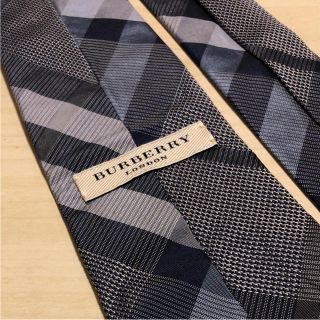 バーバリー(BURBERRY)のtomtom様専用 BURBERRY London グレー チェック ネクタイ(ネクタイ)