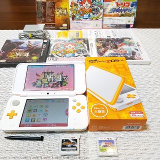 ニンテンドー2DS(ニンテンドー2DS)の❤美品・送料無料❤2DSLL&妖怪2元祖&モンハン4&トリコ❤ホワイト×オレンジ(携帯用ゲーム機本体)