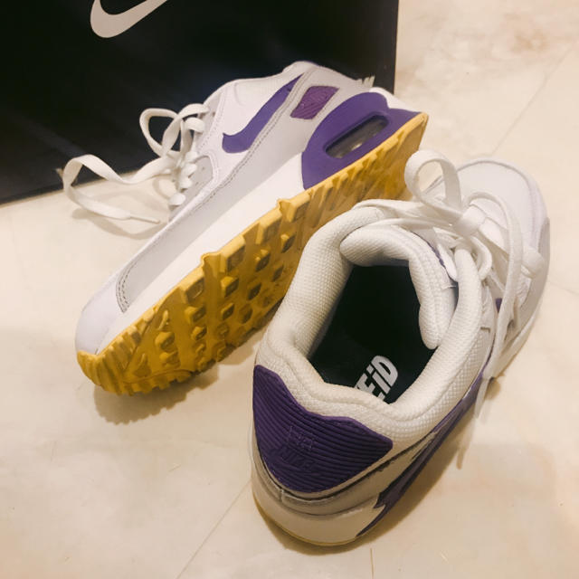 NIKE(ナイキ)のNIKE ID AIR MAX essential(ナイキ) レディースの靴/シューズ(スニーカー)の商品写真