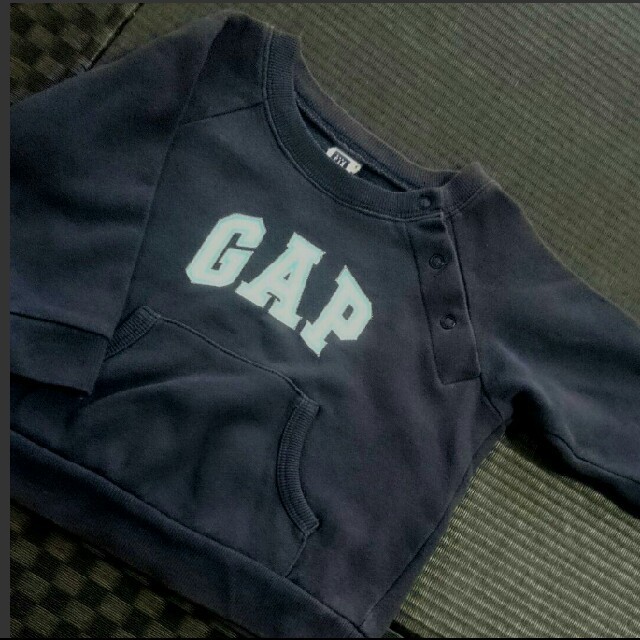 babyGAP(ベビーギャップ)のbabygapトレーナー&ハイネックボーダートレーナー キッズ/ベビー/マタニティのベビー服(~85cm)(トレーナー)の商品写真