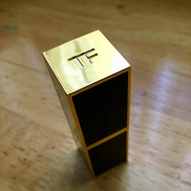 TOM FORD(トムフォード)のトムフォード リップカラーマット 3ｇ 31 ヘブンリークリーチャー コスメ/美容のベースメイク/化粧品(口紅)の商品写真